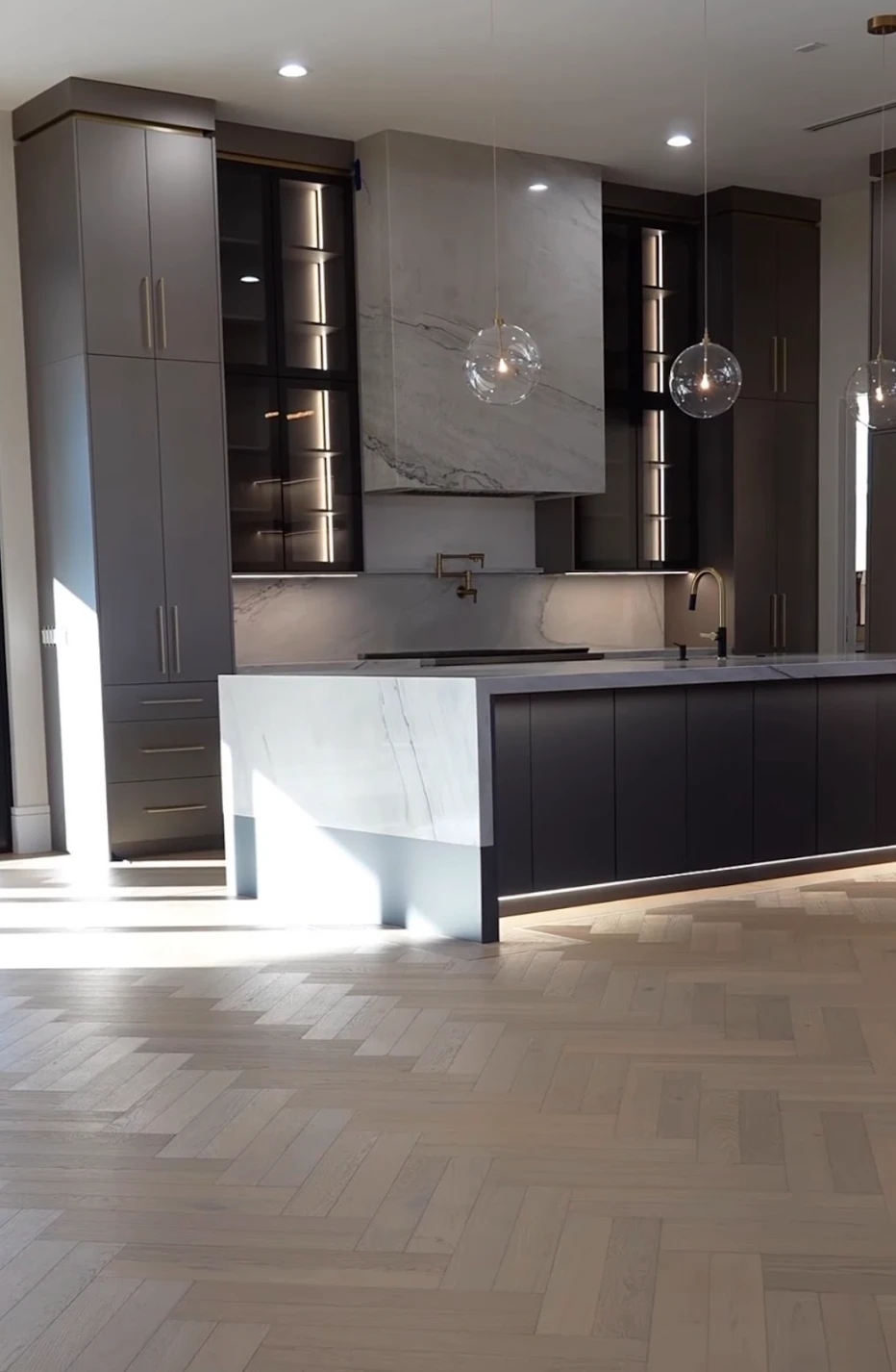 Marble Hood And Waterfall Island — Advanced Equity Management